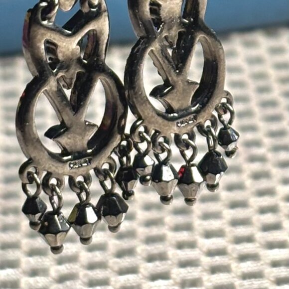 Vintage Monet Marcasite Inlay Chandelier Dangle Earrings in Gun Metal - Picture 7 of 7